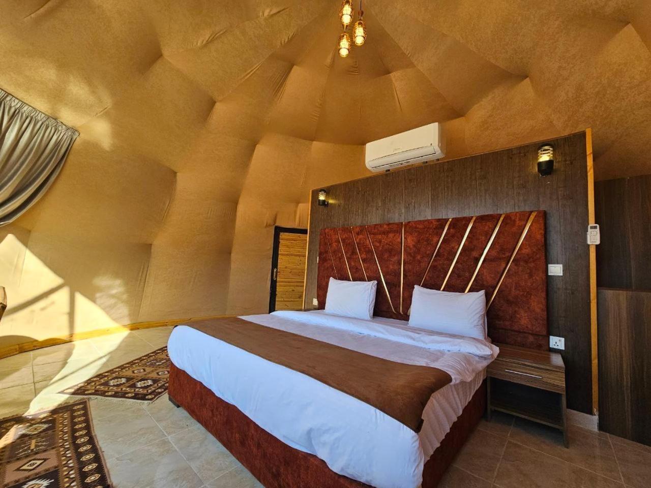 Wadi Rum Oscar Camp Экстерьер фото