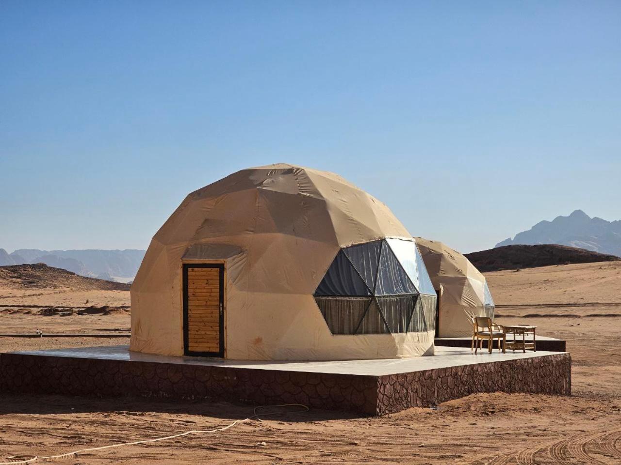 Wadi Rum Oscar Camp Экстерьер фото