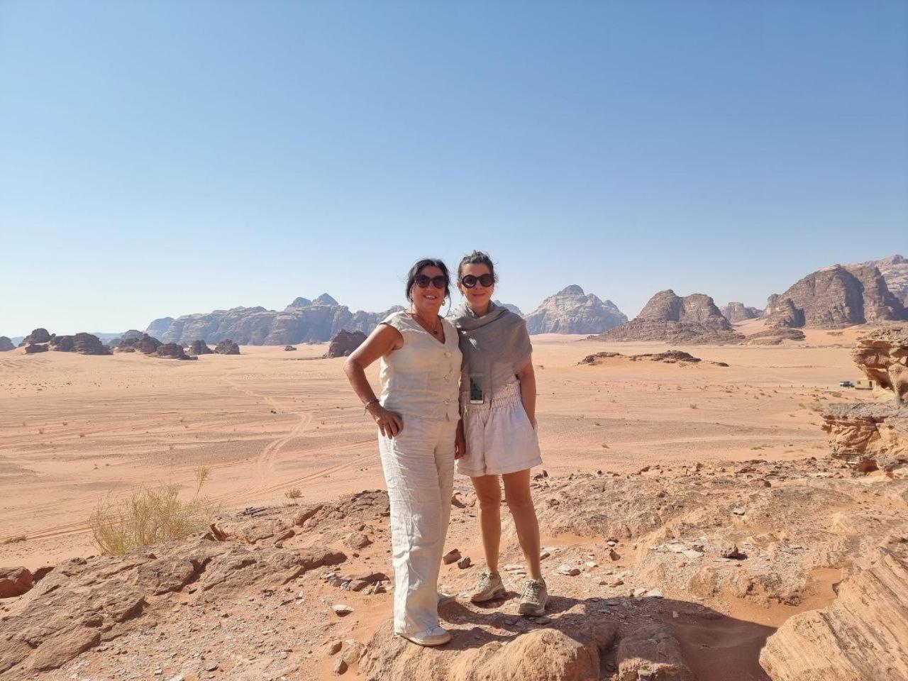 Wadi Rum Oscar Camp Экстерьер фото