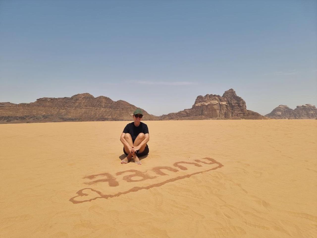 Wadi Rum Oscar Camp Экстерьер фото