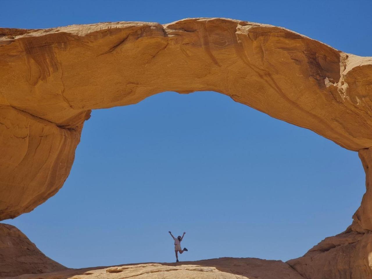 Wadi Rum Oscar Camp Экстерьер фото