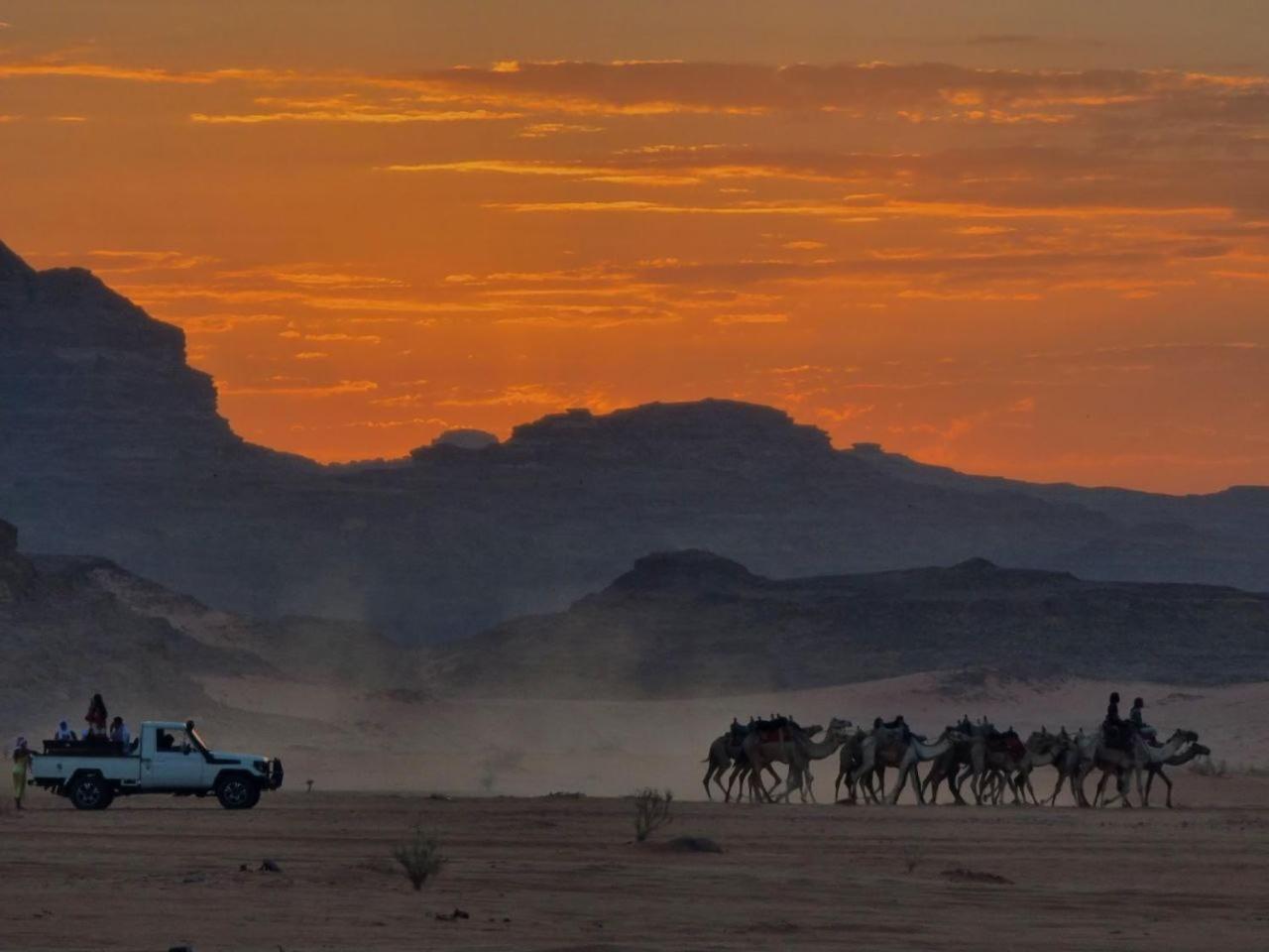 Wadi Rum Oscar Camp Экстерьер фото
